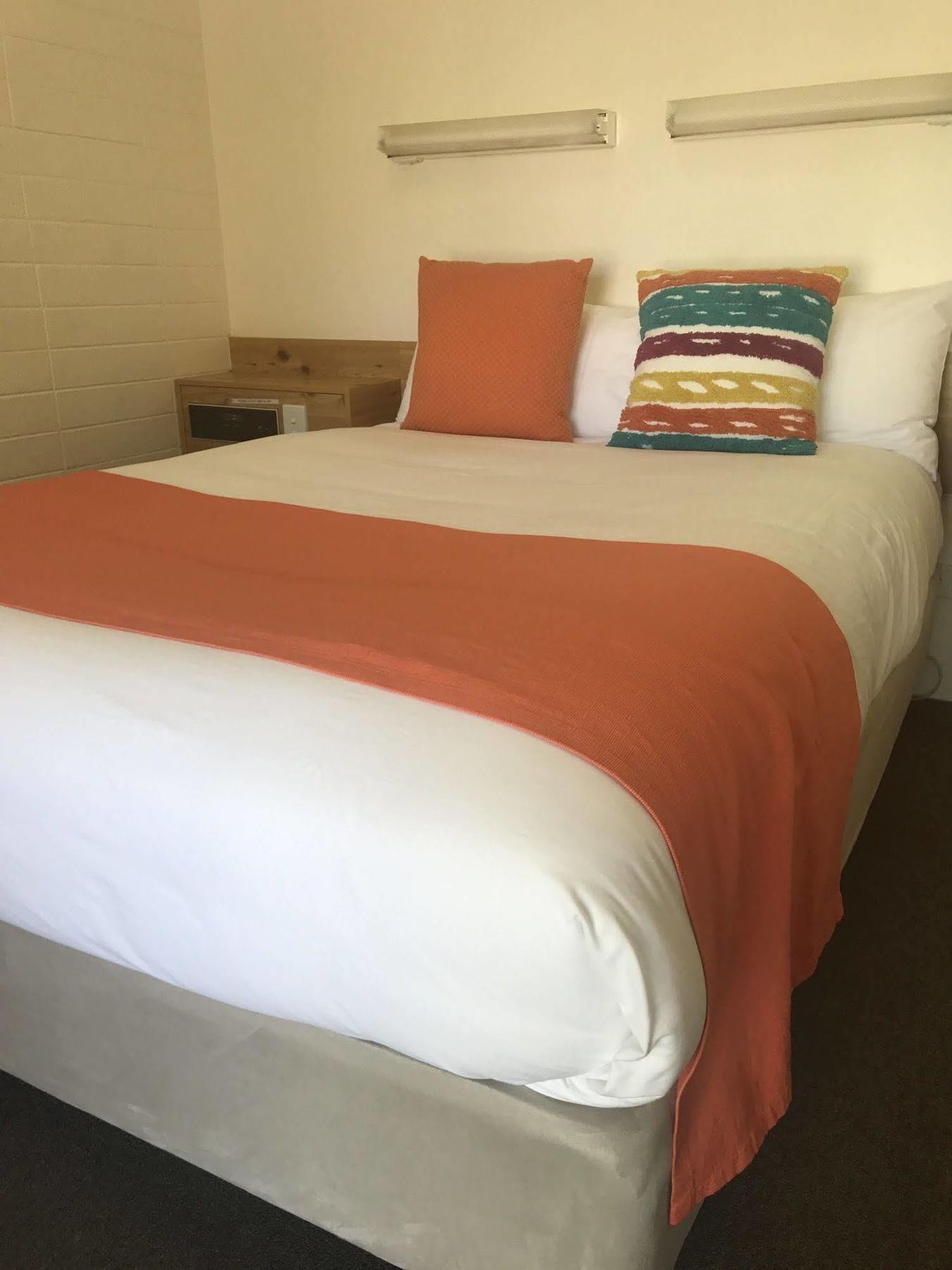 Sturt Motel Броукън Хил Екстериор снимка