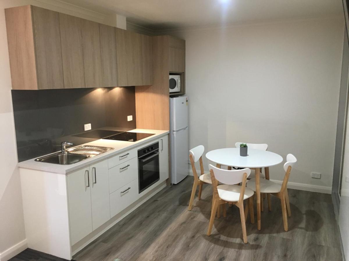 Sturt Motel Броукън Хил Екстериор снимка